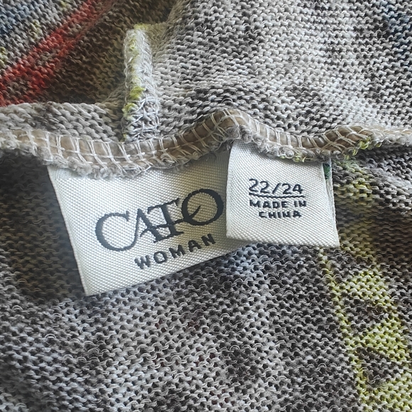 Triangular Animal Print Knit Cardigan - Picture 6 of 6